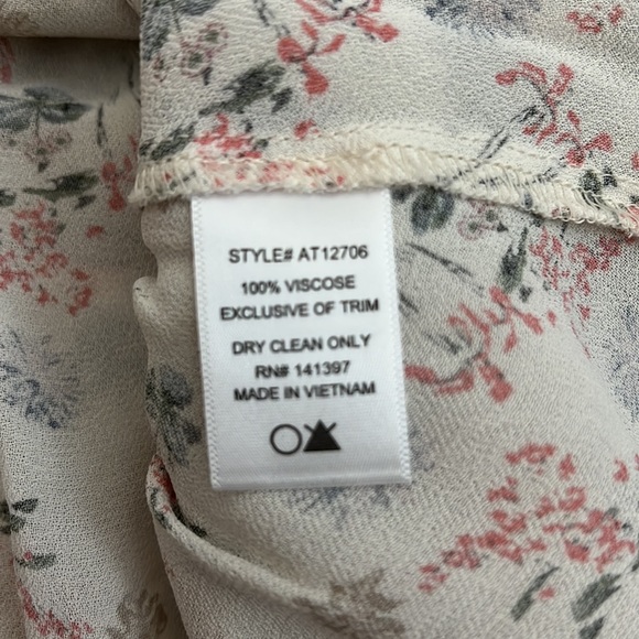 ASTR the Label floral blouse - Picture 5 of 5